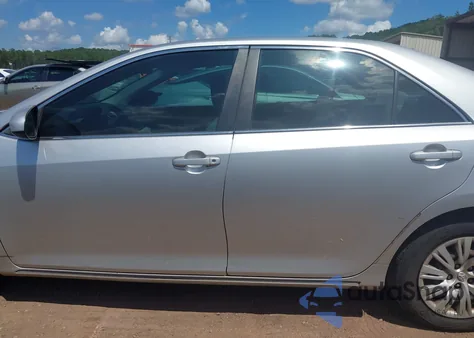 2012 Toyota Camry Le z USA, uszkodzony, nr VIN 4T1BF1FK3CU034691